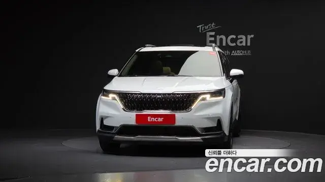Kia Carnival 2022 — ფოტო 4/20