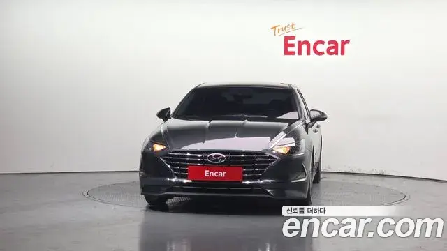 Hyundai Sonata Hybrid 2021 — Photo 3/20
