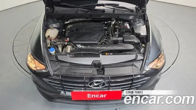 Hyundai Sonata Hybrid 2021 — Photo 14/20