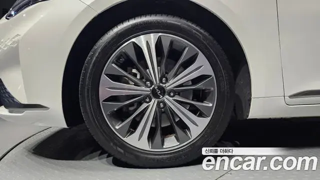Kia K8 2021 — Photo 5/20
