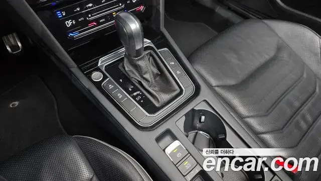 Volkswagen Arteon 2022 — Photo 11/18