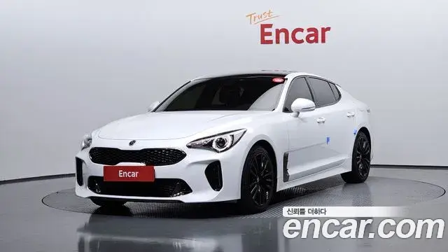 Kia Stinger 2018 — Şəkil 1/20