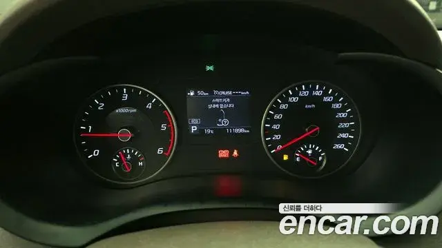 Kia Stinger 2018 — Şəkil 7/20