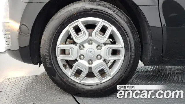 Hyundai Staria, 2021