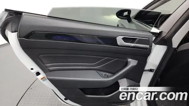 Volkswagen Arteon 2022 — Şəkil 25/35
