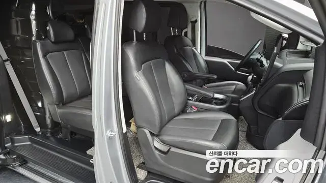 Hyundai Staria 2022 — Photo 12/20