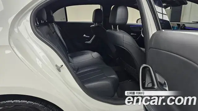 Mercedes-Benz A-Class 2023 — Photo 5/30