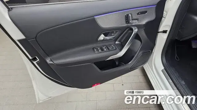 Mercedes-Benz A-Class 2023 — Photo 2/30