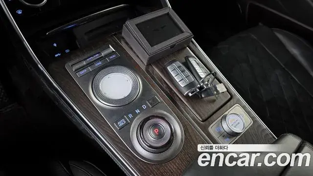 Genesis GV80 2020 — Photo 9/20