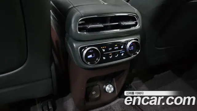 Genesis GV80 2020 — Photo 19/20