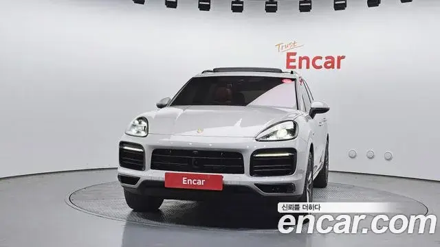 Porsche Cayenne 2023 — Photo 3/20