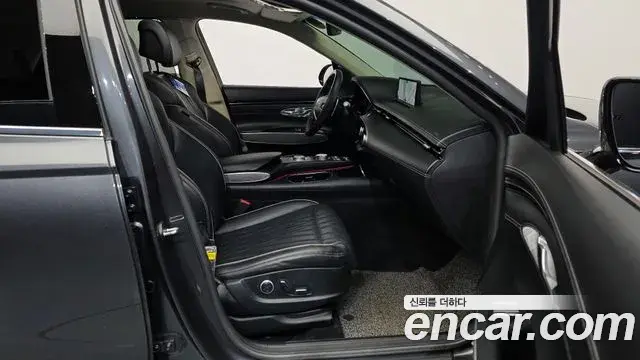 Genesis GV70 2021 — Photo 11/20