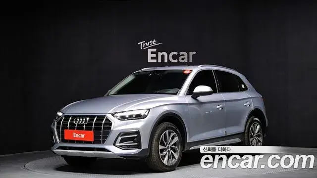 Audi Q5 2023 — Фото 1/20