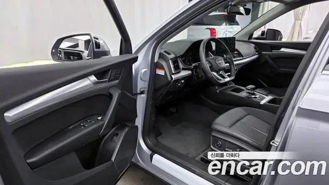 Audi Q5 2023 — Фото 10/20