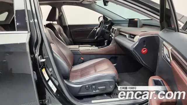 Lexus RX450h 2019 — Şəkil 33/38