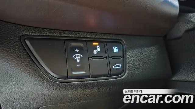 Genesis G70 2018 — ფოტო 10/30