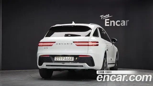 Genesis GV70 2021 — Şəkil 8/31