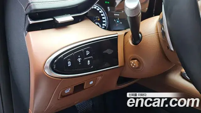 Genesis GV70 2021 — Şəkil 10/31