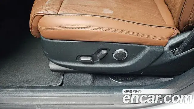 Genesis GV70 2021 — Şəkil 5/31