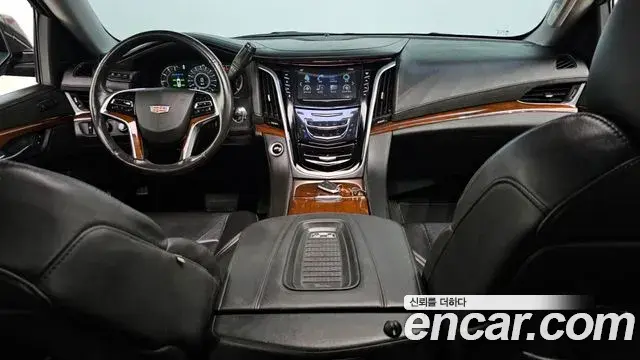 Cadillac Escalade 2018 — Photo 7/20