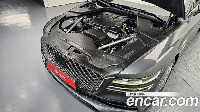Genesis Electrified G80 2020 — Photo 6/20