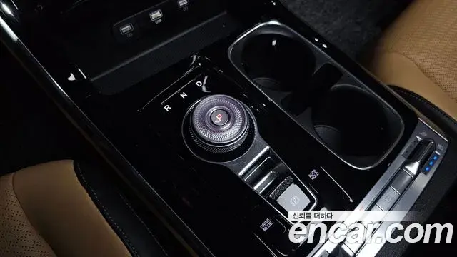 Kia Carnival 2023 — Photo 9/20