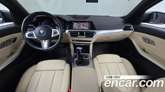 BMW 3 Series 2022 — Фото 10/20