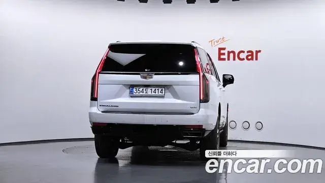 Cadillac Escalade 2023 — Photo 4/20