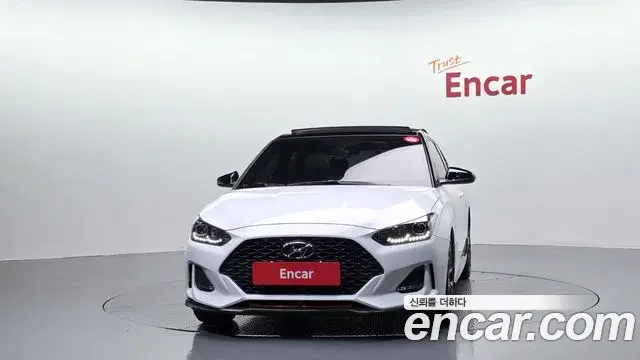 Hyundai Veloster 2018 — Photo 27/31