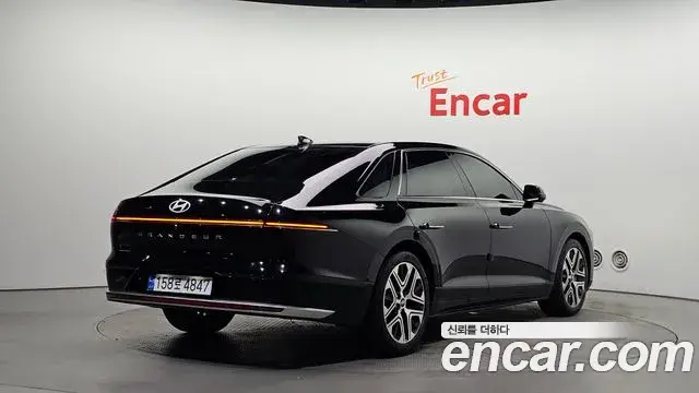 Hyundai Grandeur 2023 — Photo 2/20