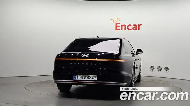Hyundai Grandeur 2023 — Photo 4/20