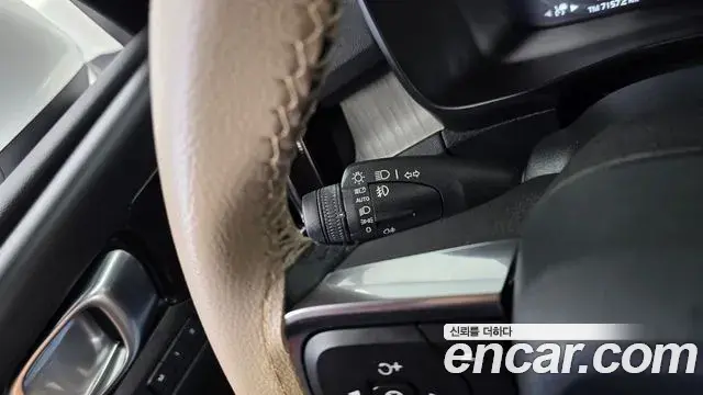 Volvo XC40 2020 — Photo 5/33