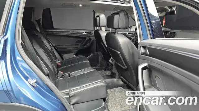 Volkswagen Tiguan Allspace 2018 — Photo 18/20