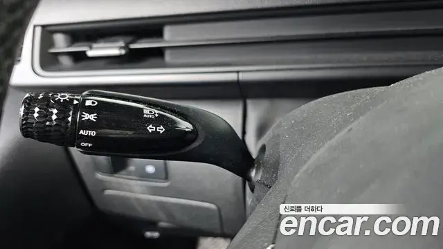 Hyundai Staria 2021 — Фото 14/20