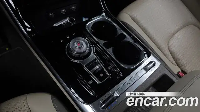 Kia Carnival 2021 — Şəkil 9/20