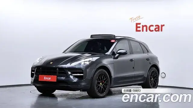 Porsche Macan, 2021