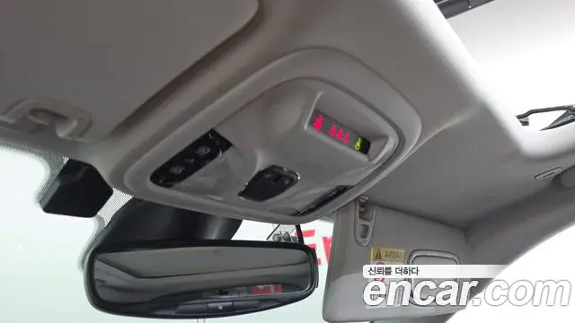 Jeep Cherokee 2019 — ფოტო 4/36
