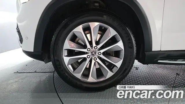 Mercedes-Benz GLE-Class 2022 — Фото 5/20