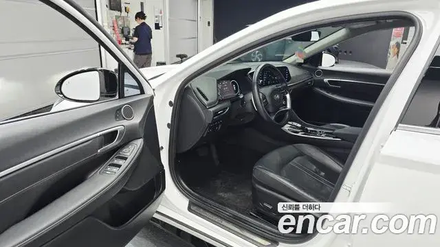 Hyundai Sonata Hybrid 2021 — ფოტო 13/30