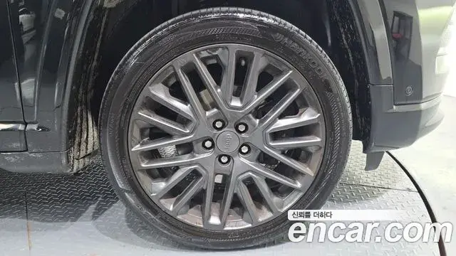 Jeep Compass 2022 — Photo 22/33