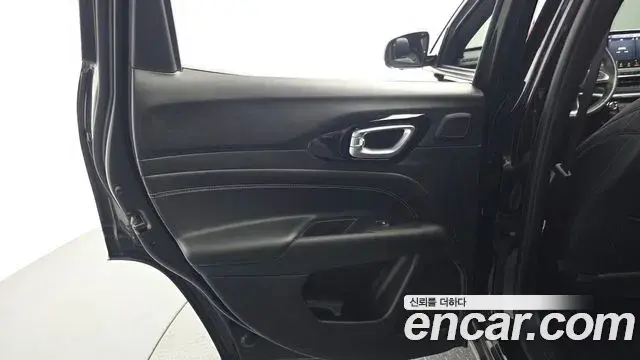 Jeep Compass 2022 — Photo 29/33