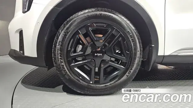 Kia Sorento 2025 — Şəkil 18/20