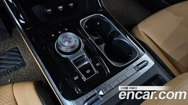 Kia Carnival 2022 — ფოტო 6/36