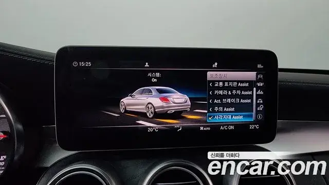 Mercedes-Benz C-Class 2019 — Şəkil 25/34