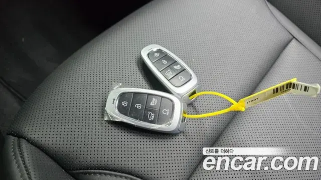 Hyundai Tucson Hybrid 2022 — Photo 15/20