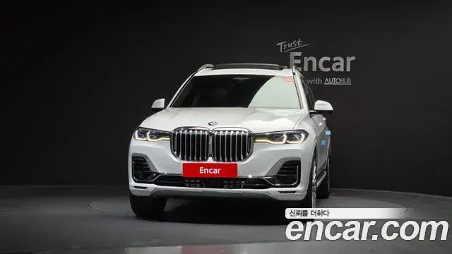 BMW X7 2021 — Photo 3/20