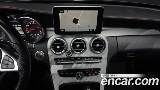 Mercedes-Benz C-Class 2018 — Photo 13/20
