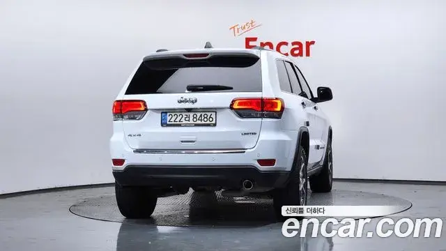 Jeep Grand Cherokee 2021 — Photo 3/20