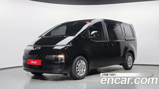 Hyundai Staria, 2023