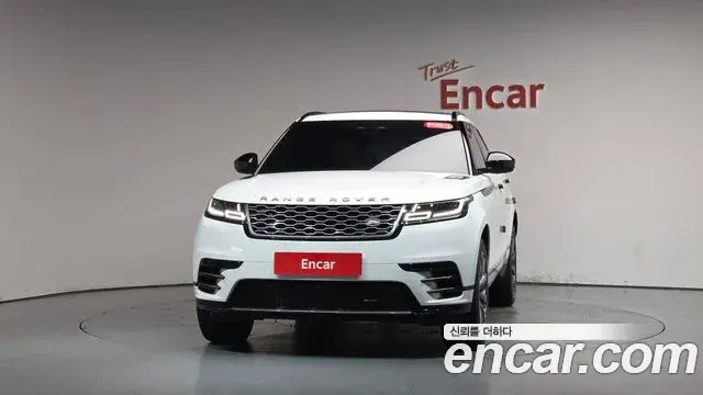 Land Rover Range Rover Velar 2022 — Фото 3/20